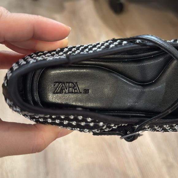 Zara girls studded Mary Jane Shoes - Picture 9 of 9